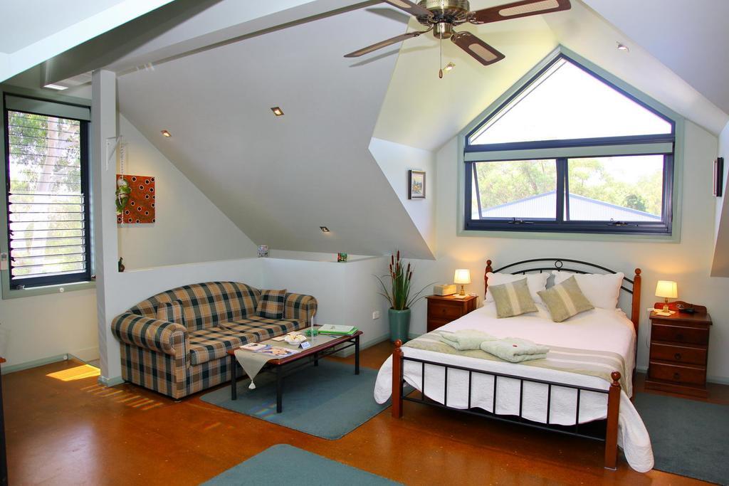 Salamander Bay Bed And Breakfast Exteriör bild
